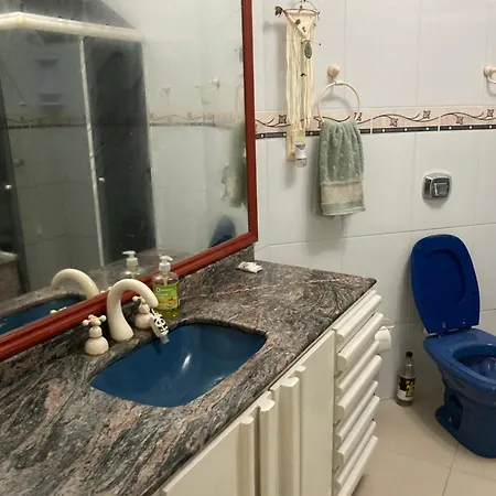 Suite Privativa Com Cama Queen Em Casa Ampla E Confortavel Em Casa Compartilhada Palhoca Exterior photo