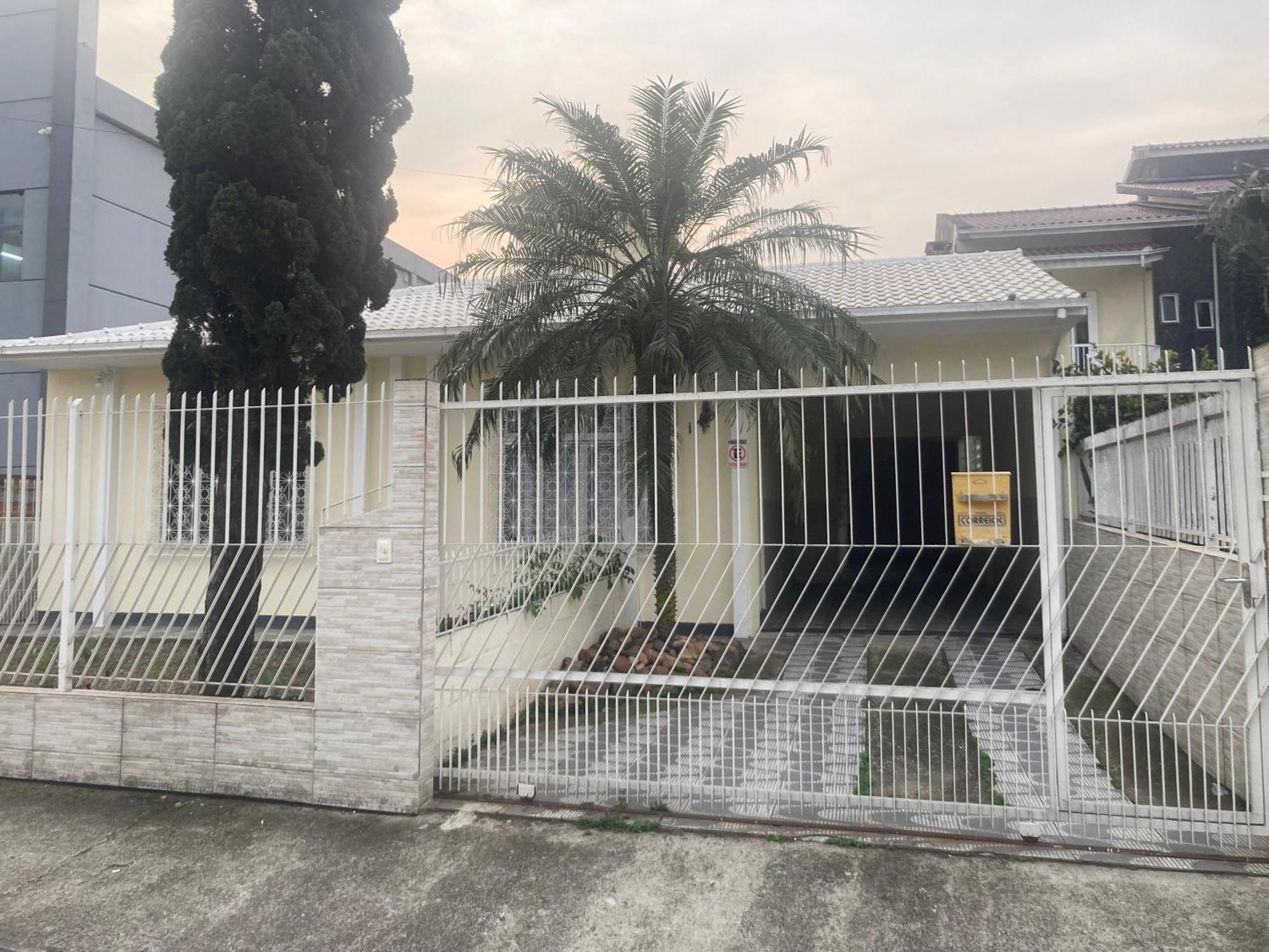 Homestay Privativa Com Cama Queen Em Casa Ampla E Confortavel Em Casa Compartilhada *