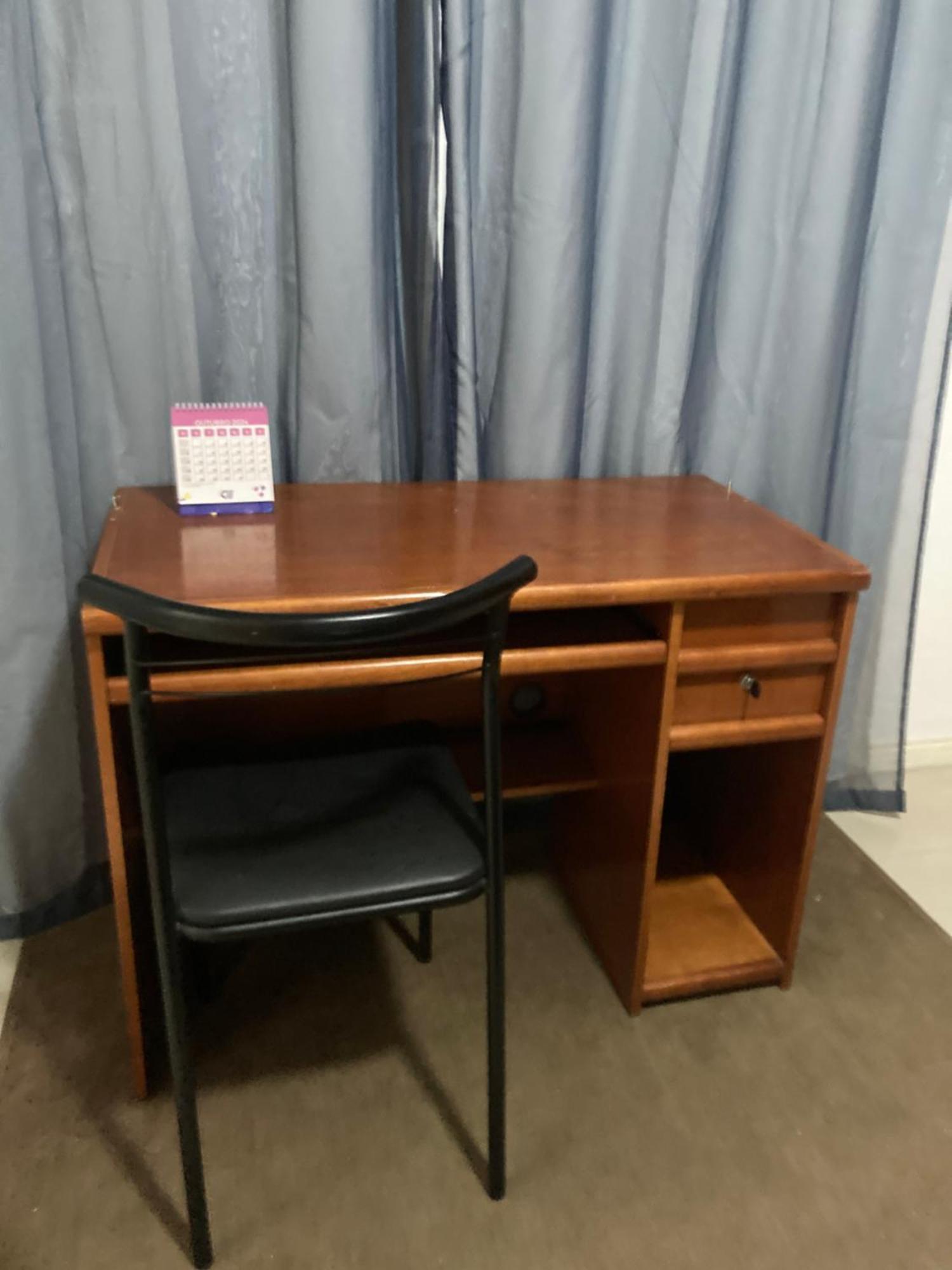 Privativa Com Cama Queen Em Casa Ampla E Confortavel Em Casa Compartilhada *